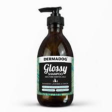 Glossy Shampoo is made from a certified organic, SLS-free base and contains 100% pure essential oils of rosemary, lavender and lemon for a shiny, silky coat.